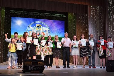 Юных оренбуржцев объединило «Летнее настроение» 